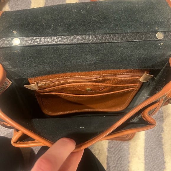 Dooney and Bourke vintage crossbody bag - Picture 3 of 4